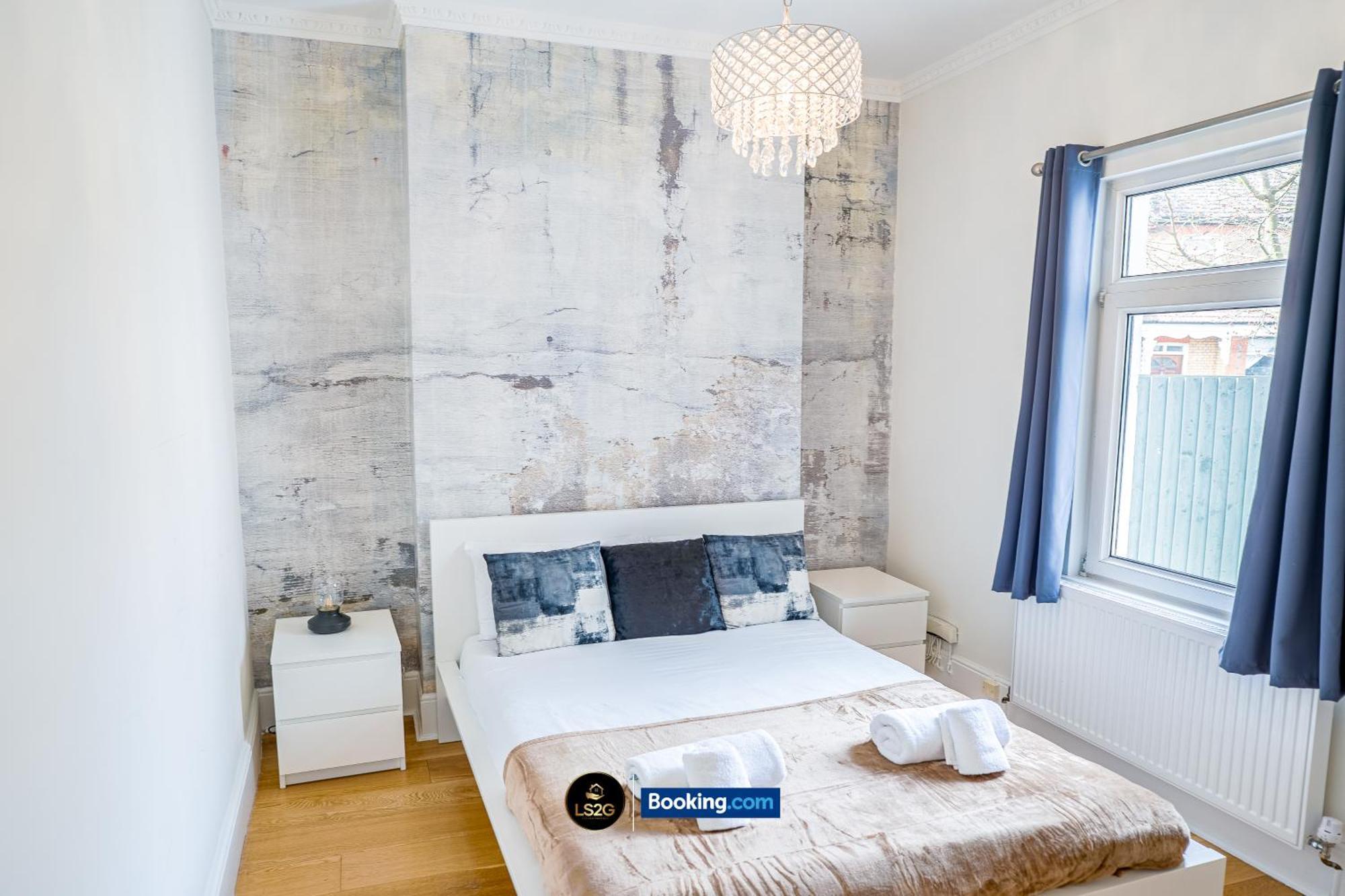 Stunning House By Ls2G Short Lets & Serviced Accommodation Greater London With Free Wifi Exterior photo